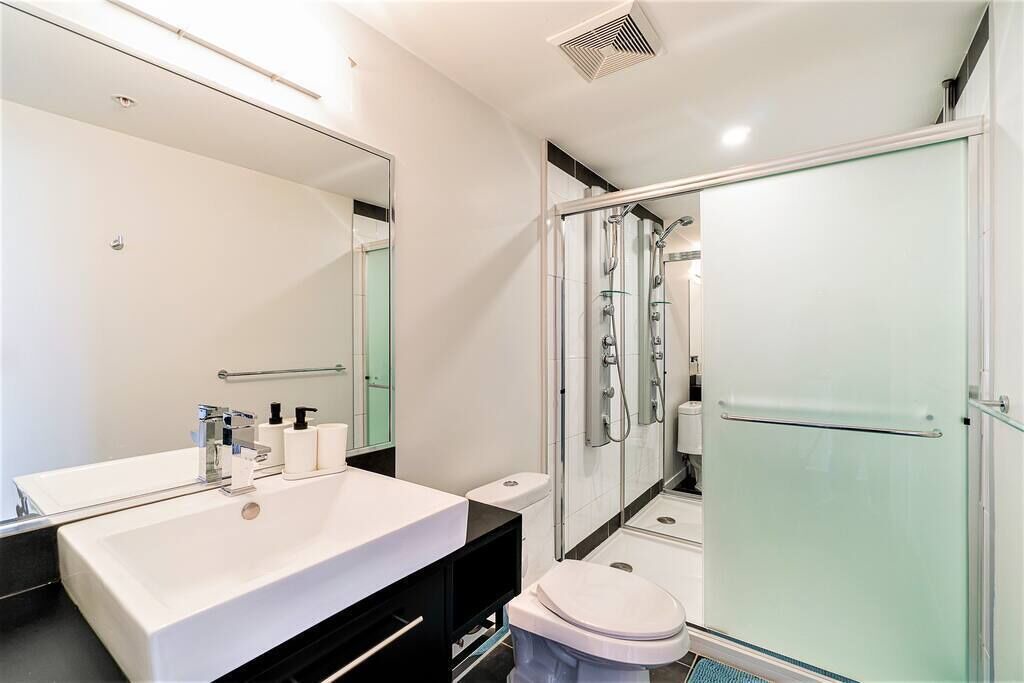 Photo of Bathroom in Crosstown
