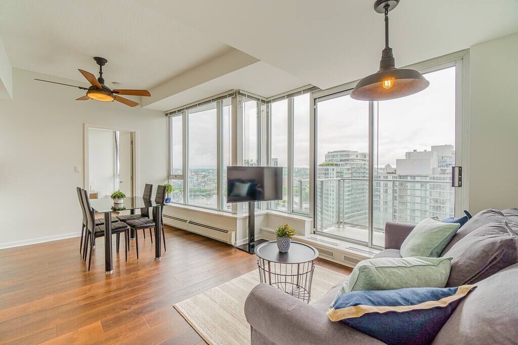 Photo of Livingroom in Crosstown