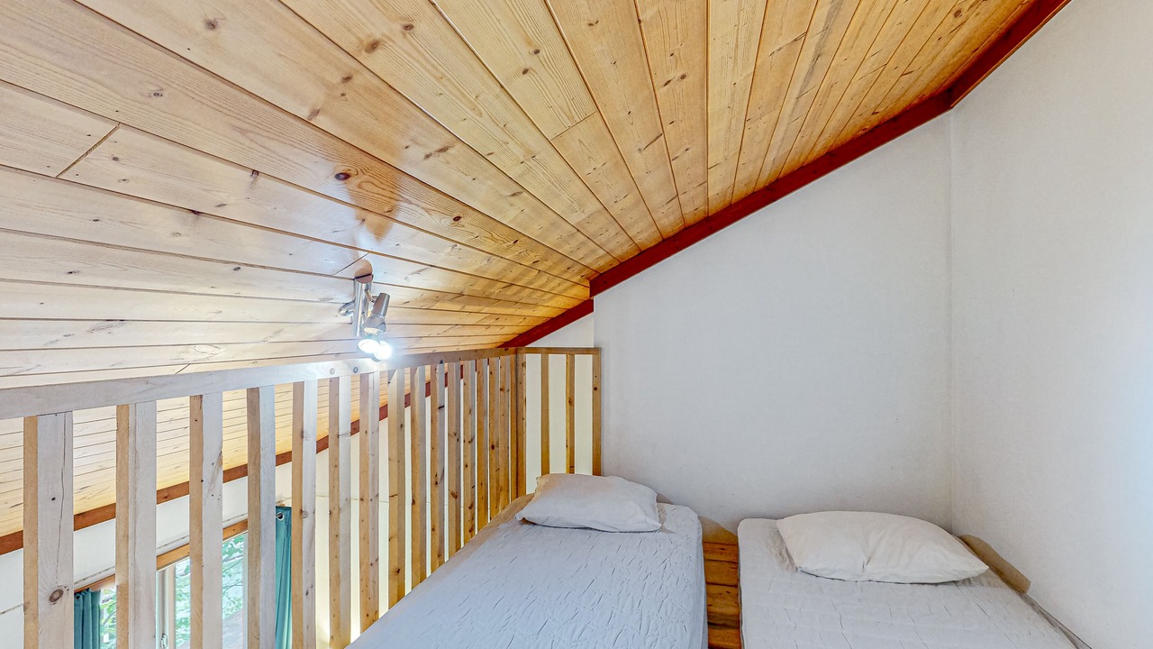 Photo of Bedroom in Christina Lake