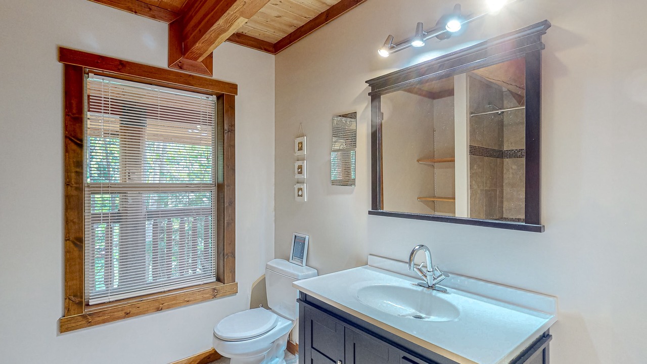 Photo of Bathroom in Christina Lake