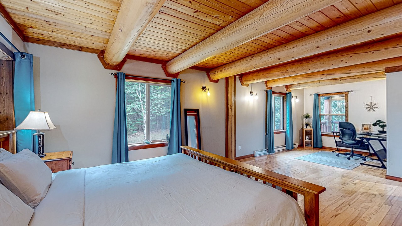 Photo of Bedroom in Christina Lake