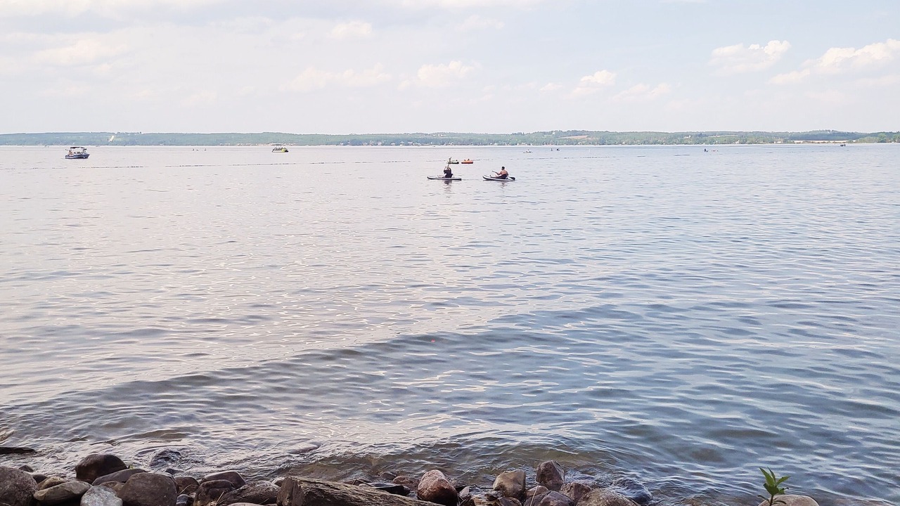 Photo of Others in Sylvan Lake