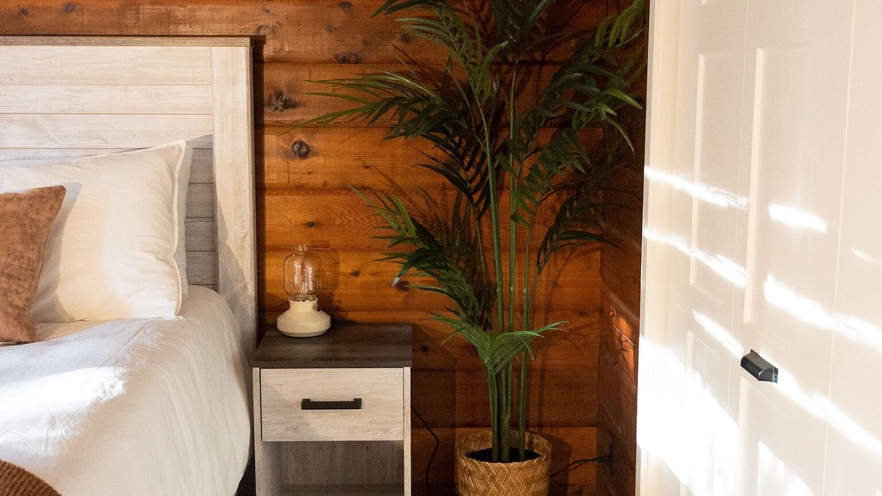 Photo of Bedroom in Bragg Creek