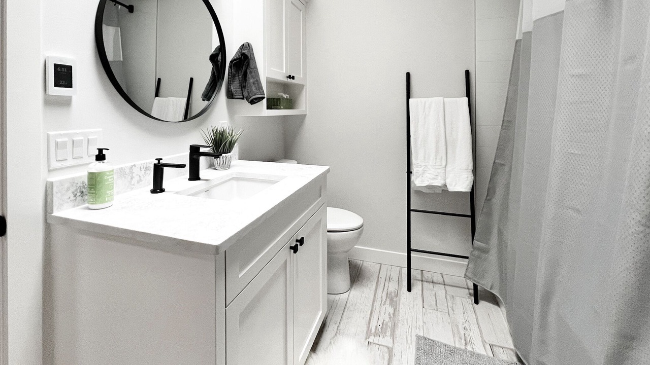 Photo of Bathroom in Bragg Creek