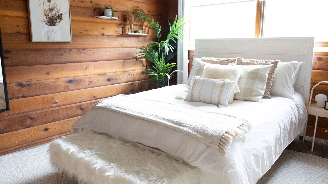 Photo of Bedroom in Bragg Creek