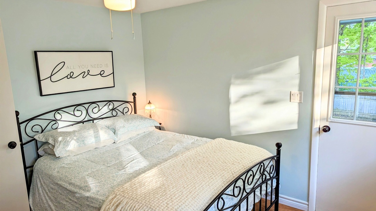 Photo of Bedroom in Flesherton