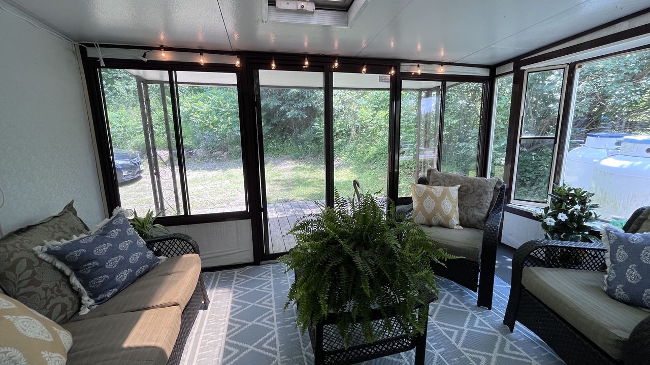 Photo of Livingroom in Bancroft