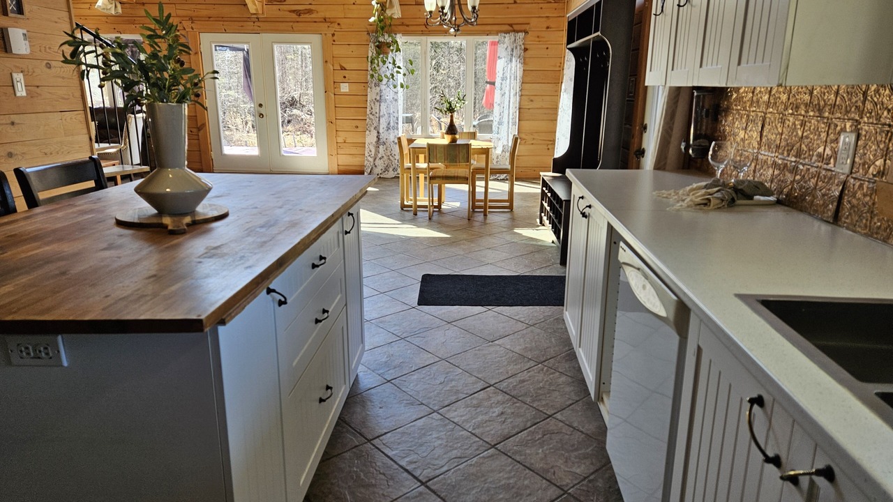 Photo of Kitchen in Val-des-Monts