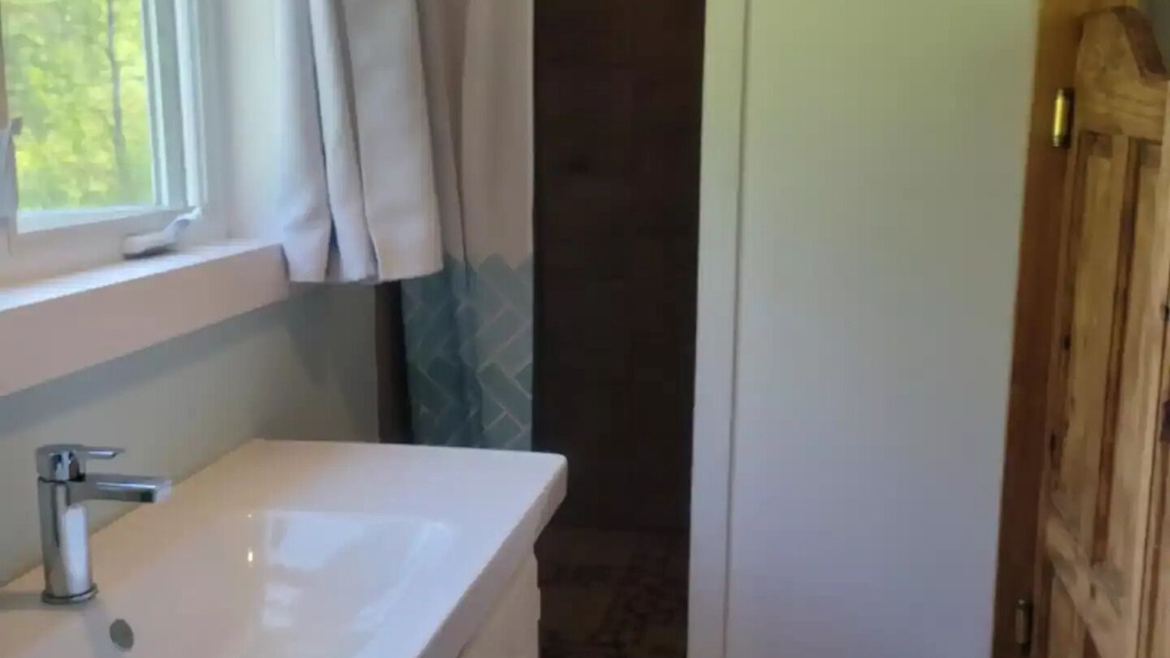 Photo of Bathroom in Val-des-Monts