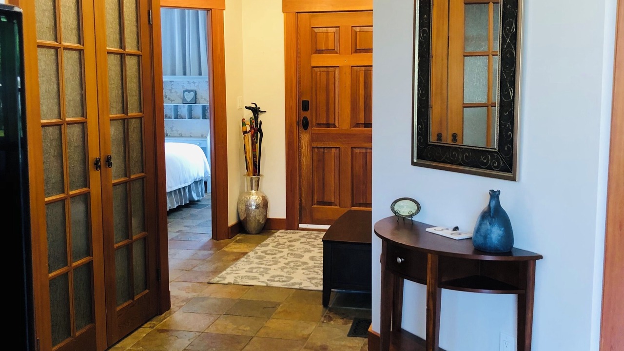 Photo of Bedroom in Christina Lake