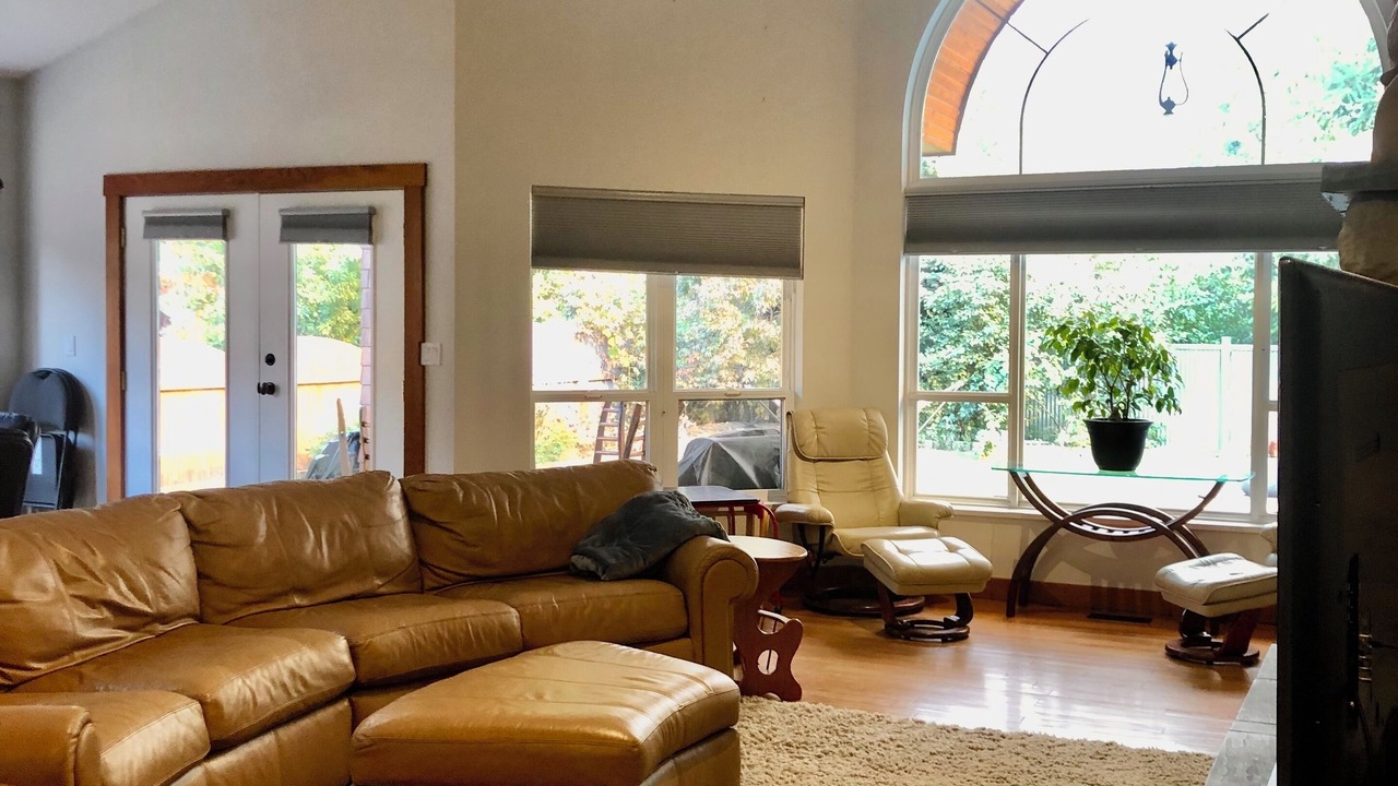 Photo of Livingroom in Christina Lake
