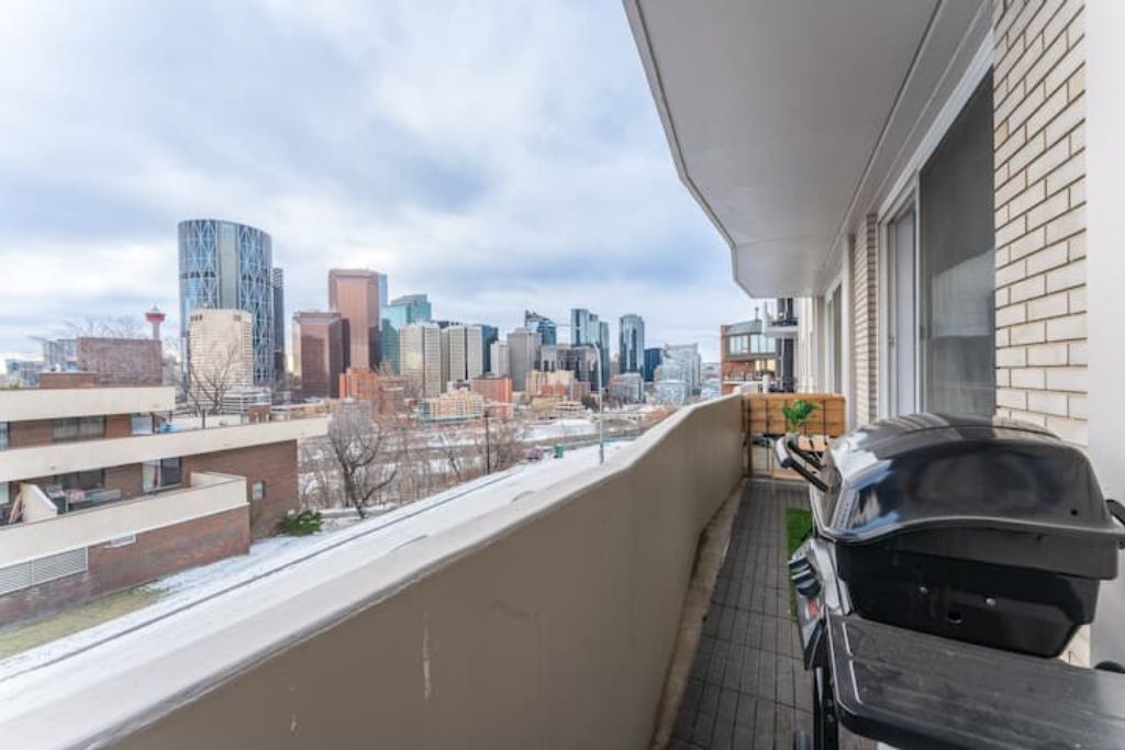 Photo of Outdoor in Crescent Heights