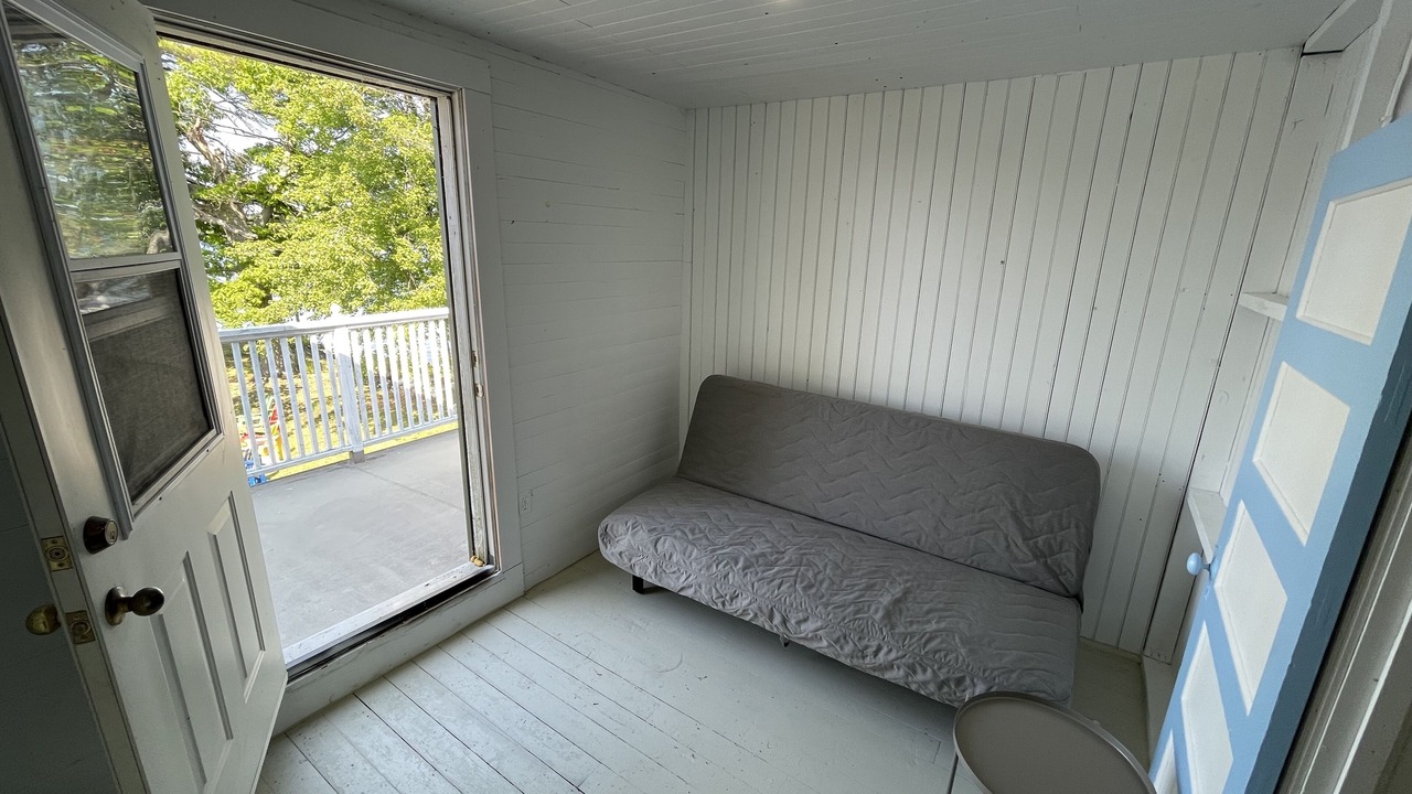 Photo of Livingroom in Gananoque