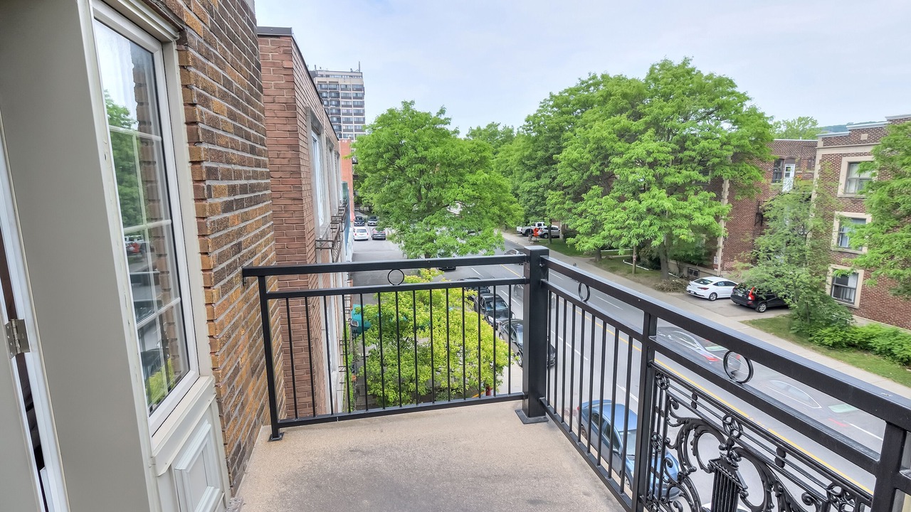 Photo of Outdoor in Cote-Des-Neiges—Notre-Dame-De-Grace