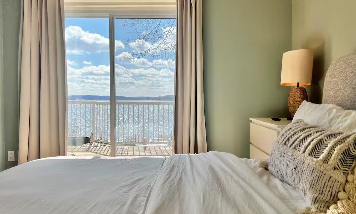 Photo of Bedroom in Penetanguishene