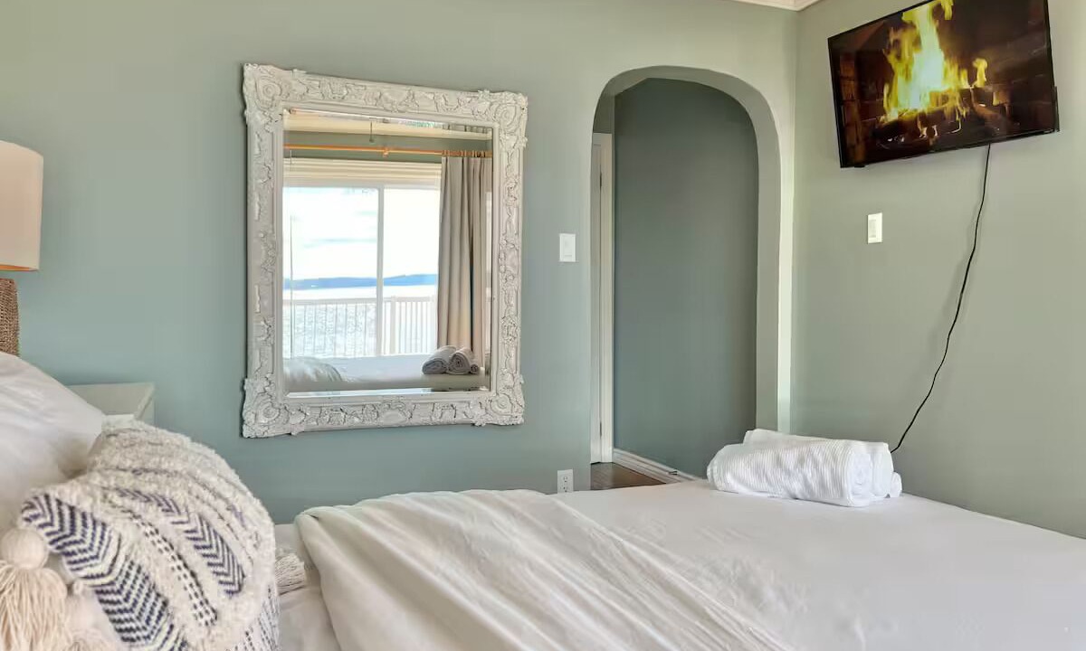 Photo of Bedroom in Penetanguishene