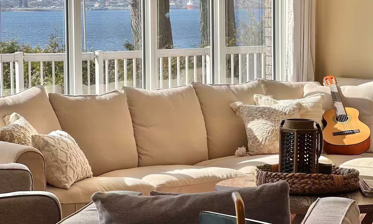 Photo of Livingroom in Penetanguishene
