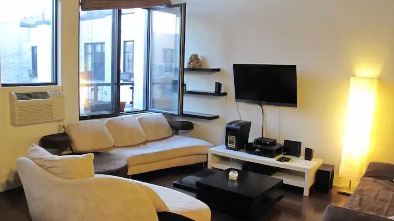 Photo of Livingroom in International District