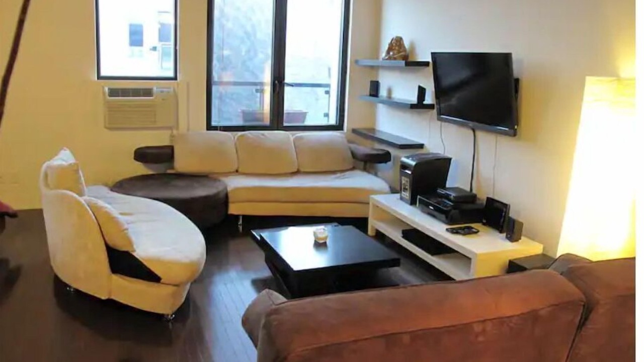 Photo of Livingroom in International District