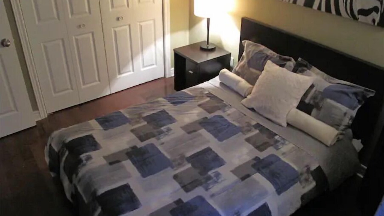 Photo of Bedroom in International District