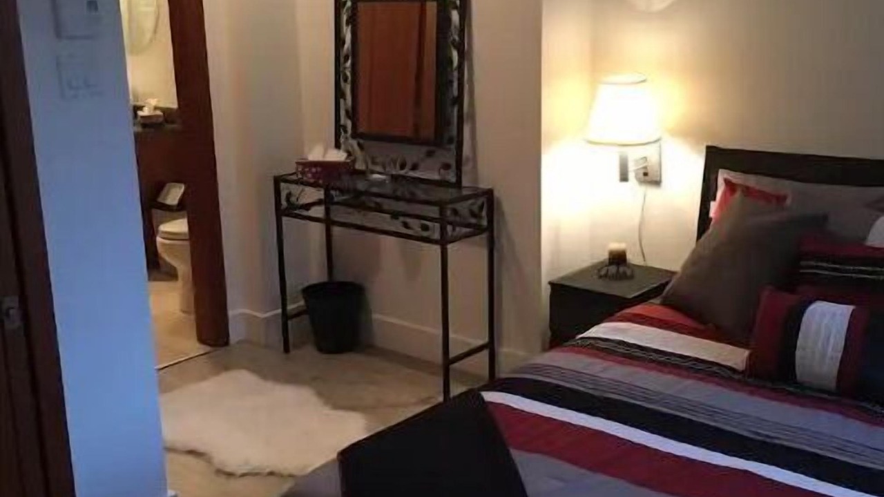 Photo of Bedroom in International District