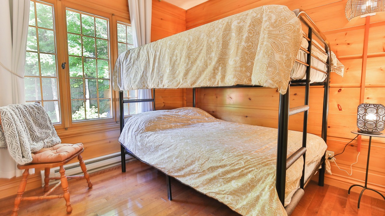 Photo of Bedroom in Chertsey