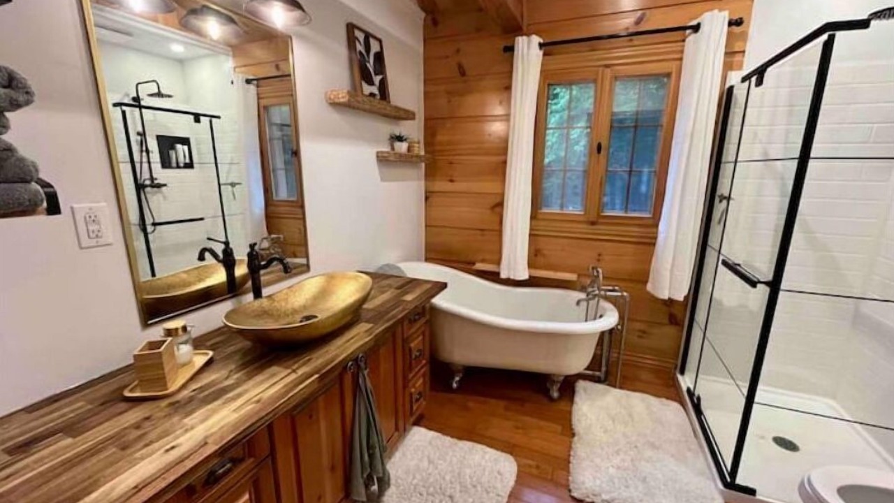 Photo of Bathroom in Chertsey