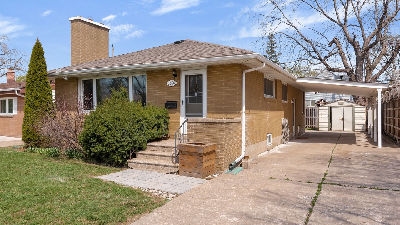 Photo of Outdoor in Windsor
