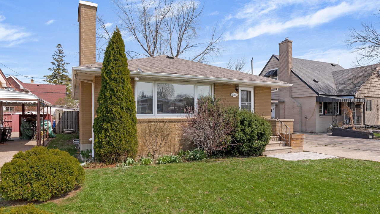 Photo of Outdoor in Windsor
