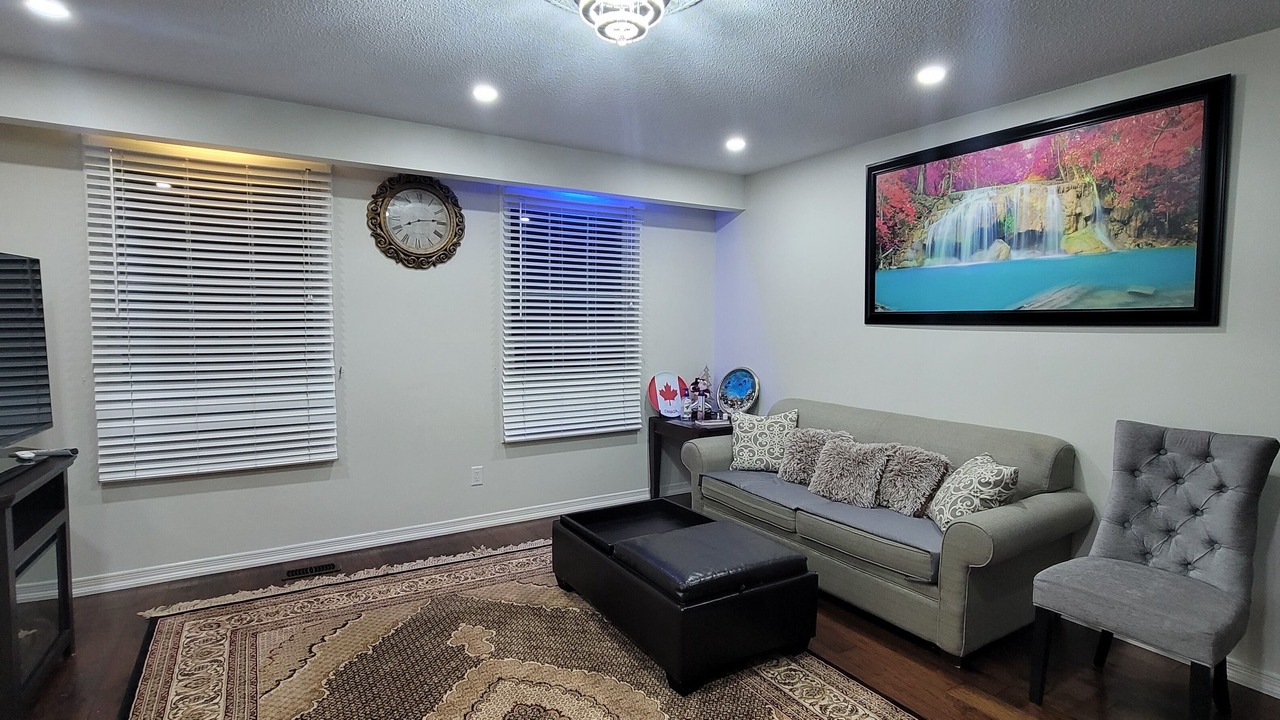 Photo of Livingroom in Chippawa