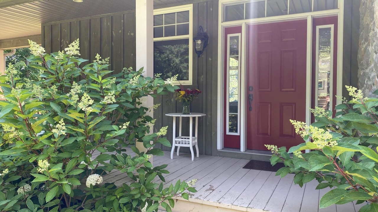 Photo of Outdoor in Grey Highlands