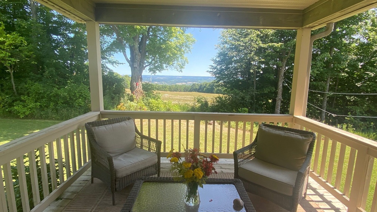 Photo of Outdoor in Grey Highlands