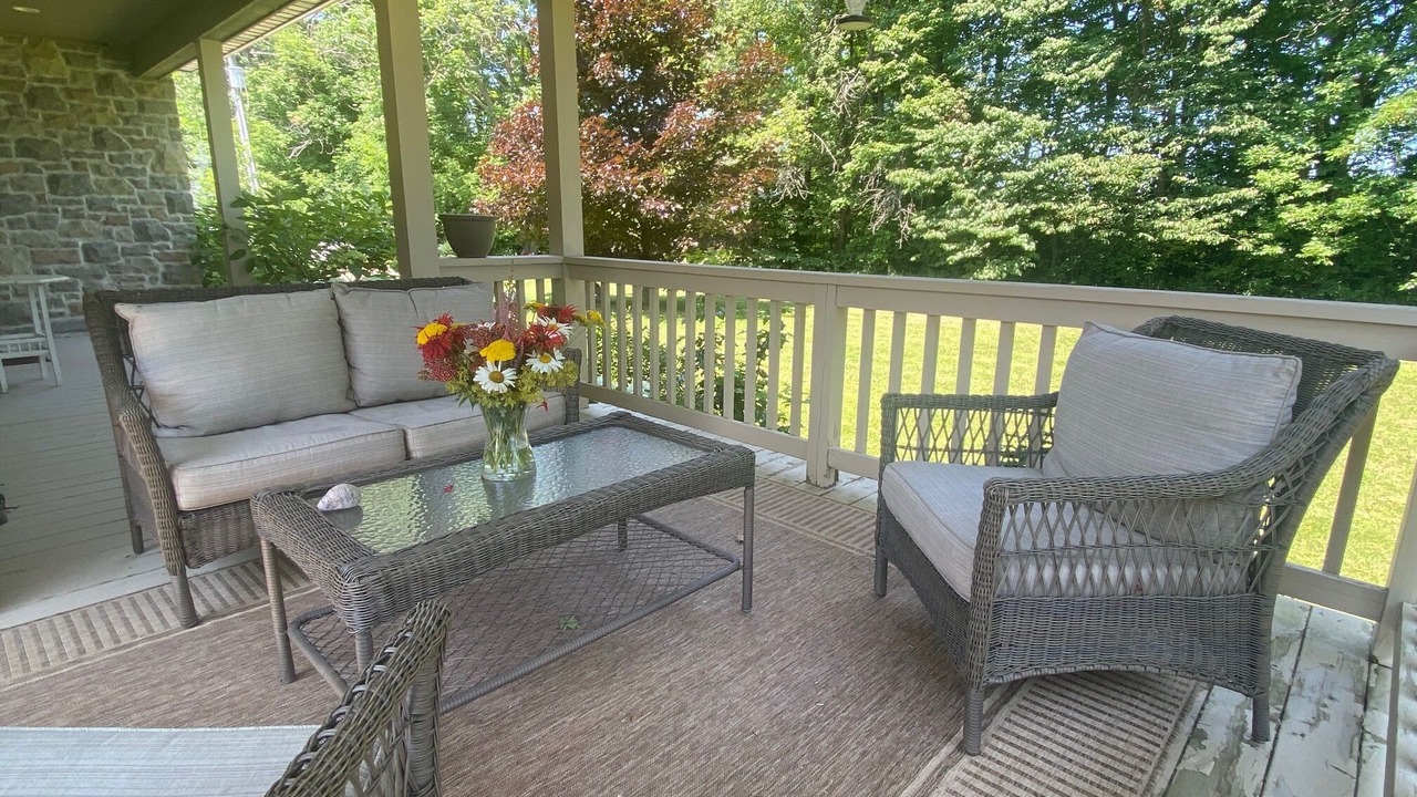Photo of Patio Balcony in Grey Highlands