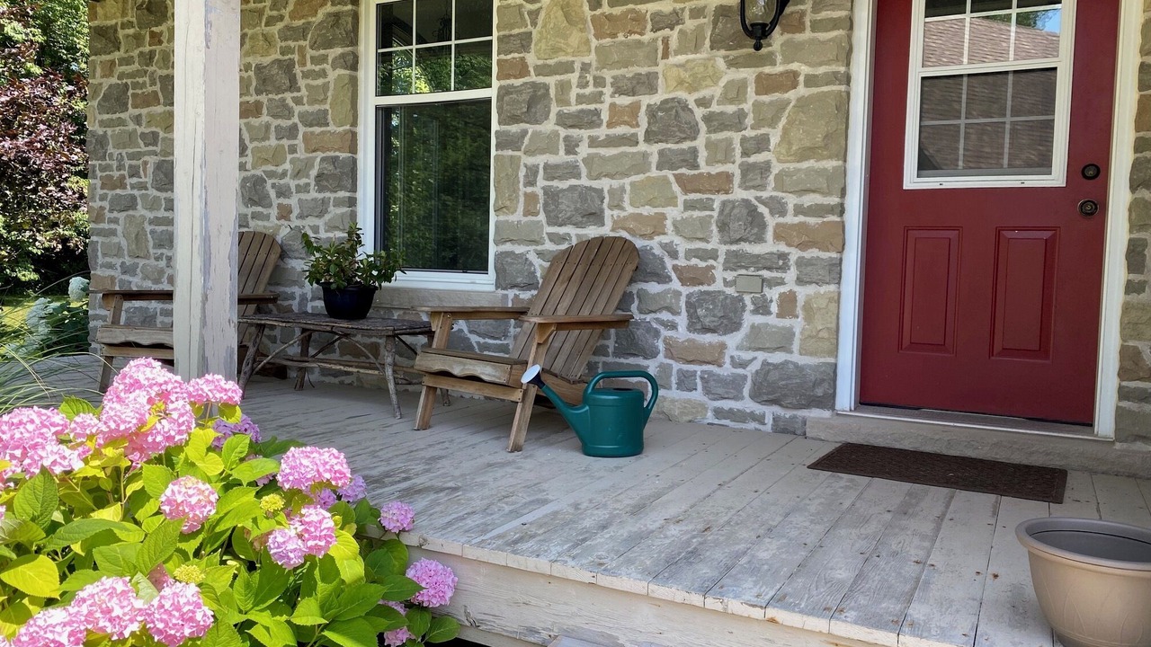 Photo of Patio Balcony in Grey Highlands