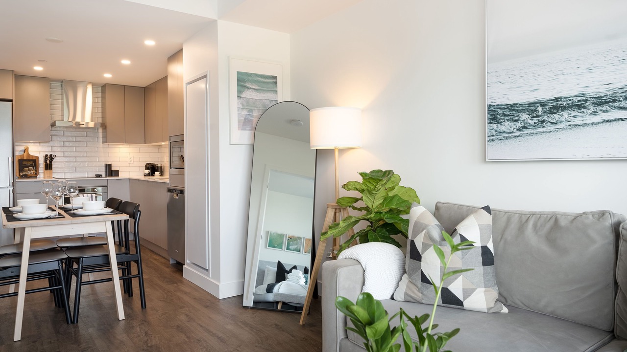 Photo of Livingroom in Downtown Kelowna