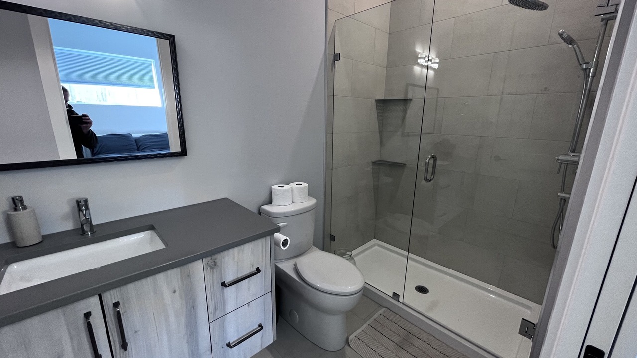Photo of Bathroom in Okanagan-Similkameen