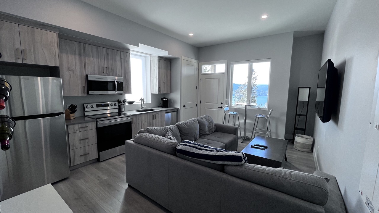 Photo of Livingroom in Okanagan-Similkameen