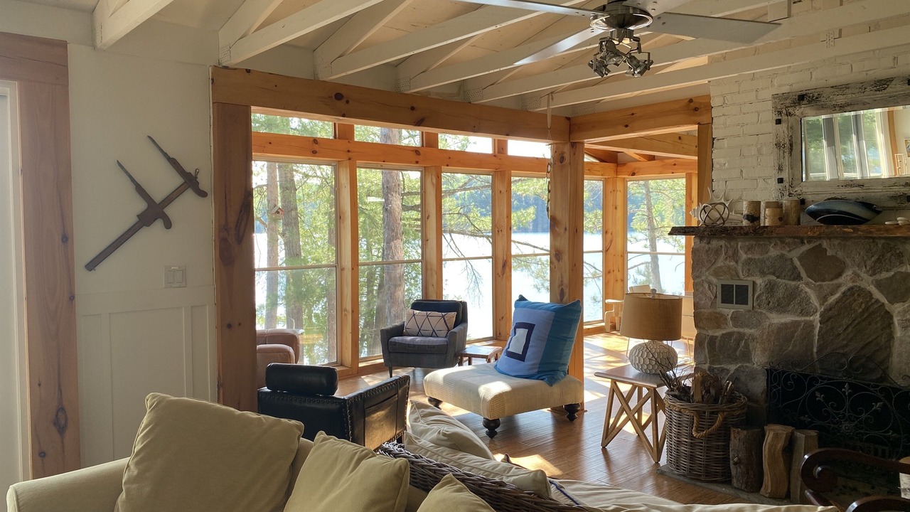 Photo of Livingroom in Val-des-Monts