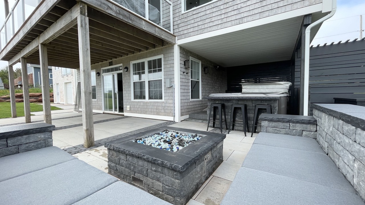 Photo of Patio Balcony in Anglo Rustico
