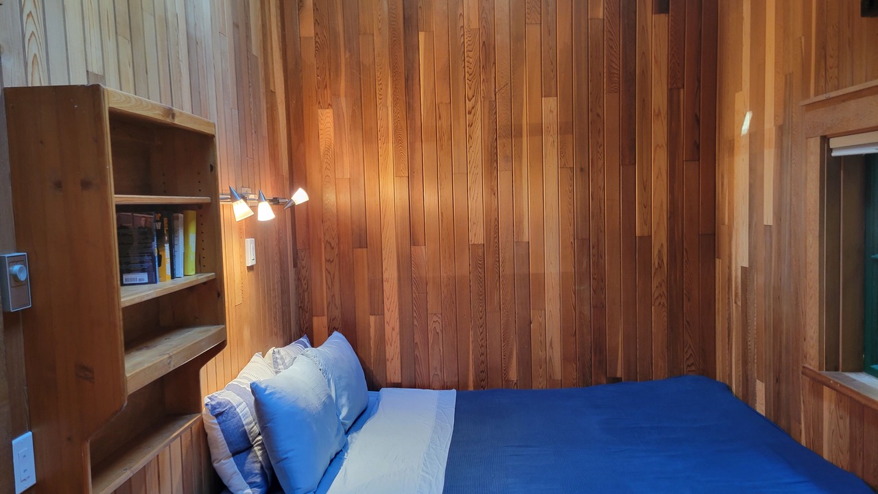 Photo of Bedroom in Bowen Island
