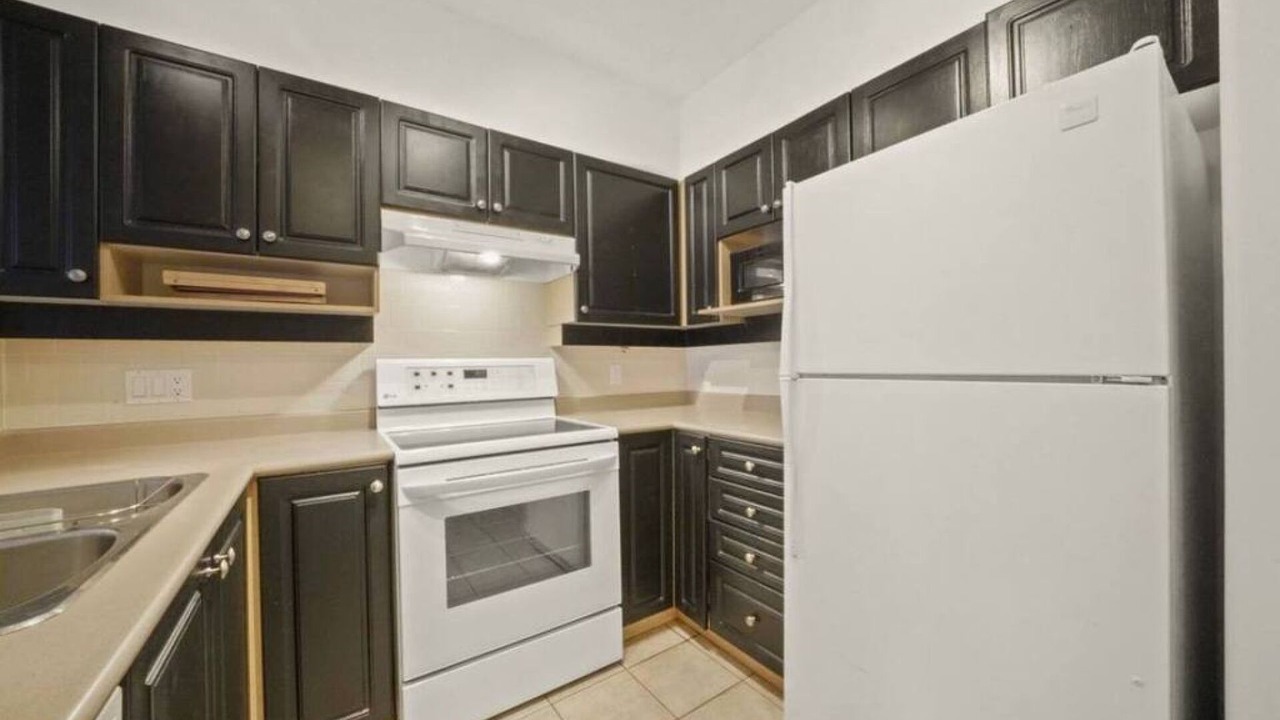 Photo of Kitchen in District of North Vancouver