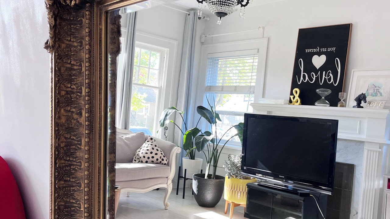 Photo of Livingroom in Kitsilano