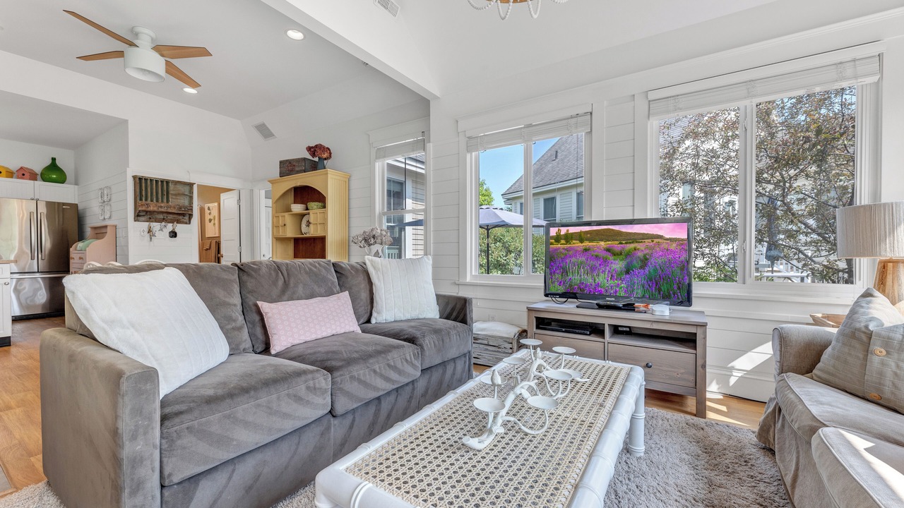 Photo of Livingroom in Cherry Valley