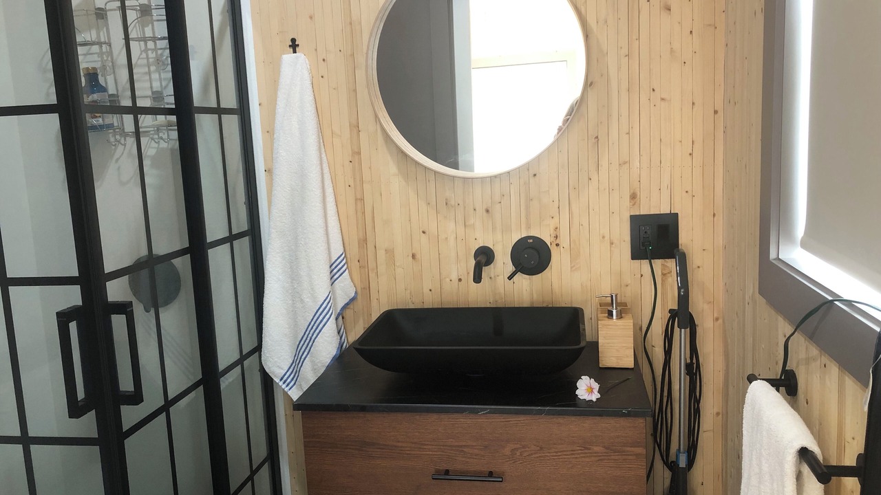 Photo of Bathroom in Shemogue