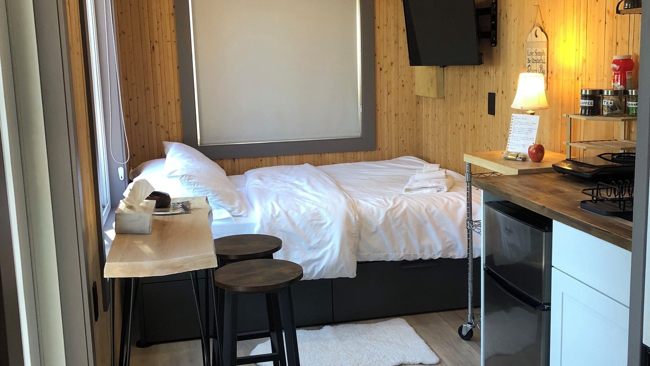 Photo of Bedroom in Shemogue