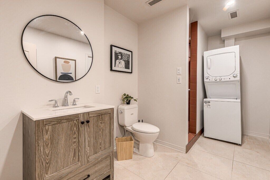 Photo of Bathroom in Vieux-Quebec-Cap-Blanc-colline Parlementaire