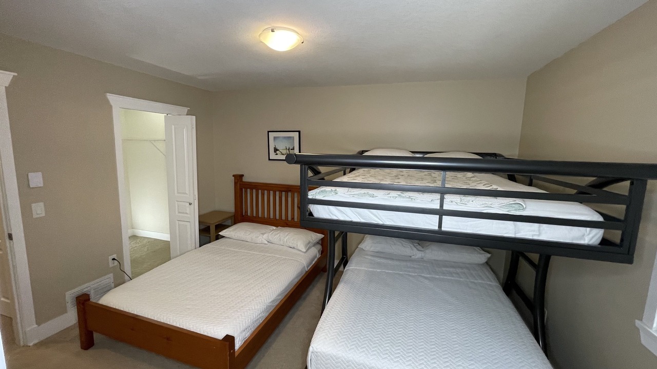 Photo of Bedroom in South Newton