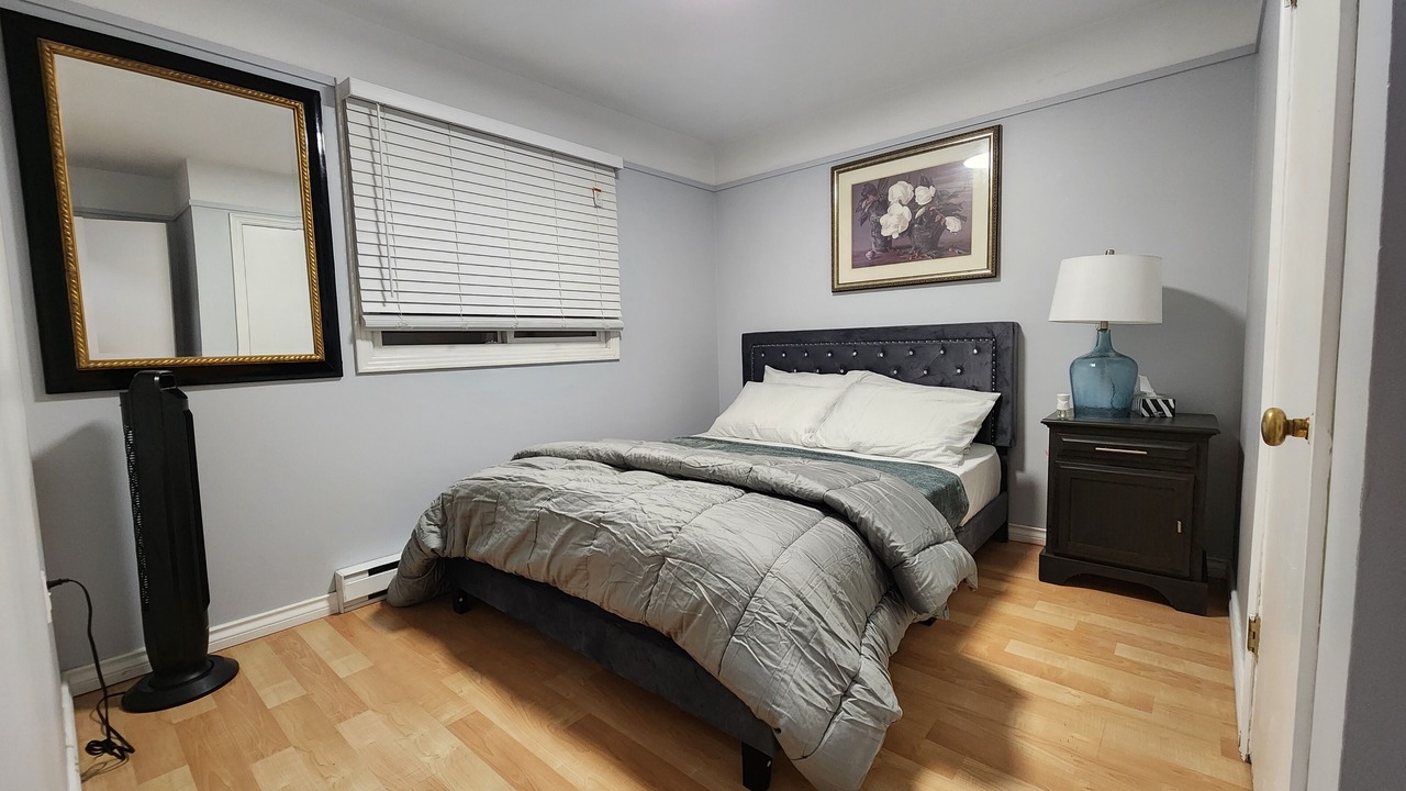 Photo of Bedroom in Saanich East