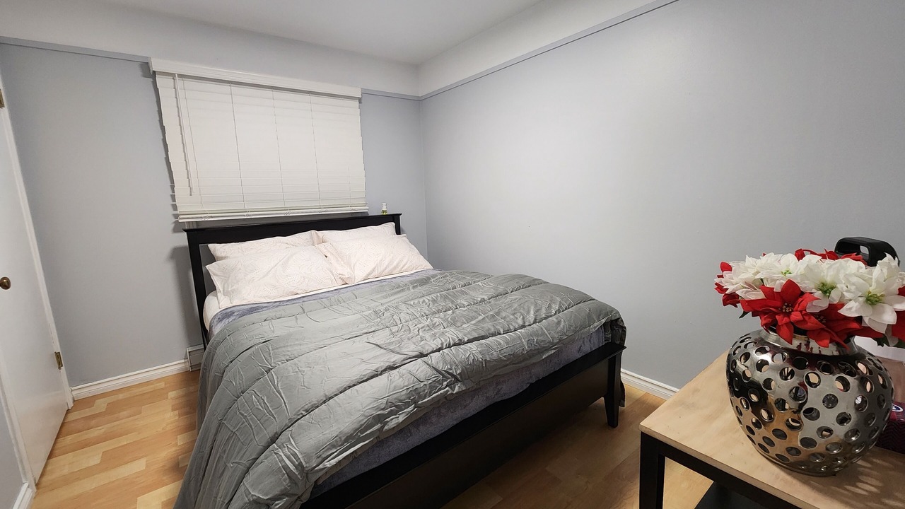 Photo of Bedroom in Saanich East