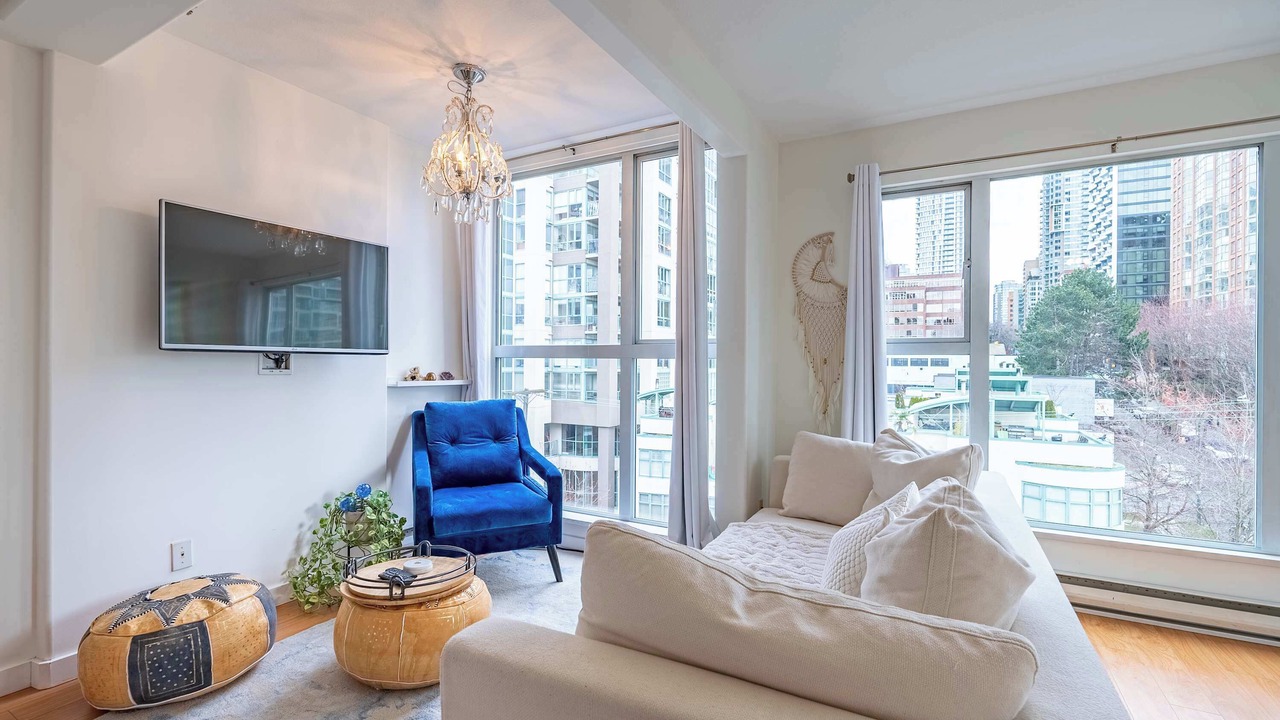 Photo of Livingroom in Downtown Vancouver